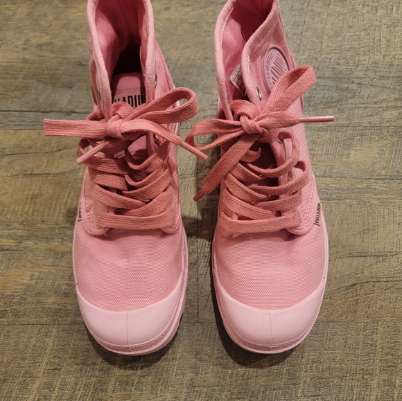 Palladium Pampa High V Size 4 Big Kids or Women's Size 5.5 - Picture 3 of 8